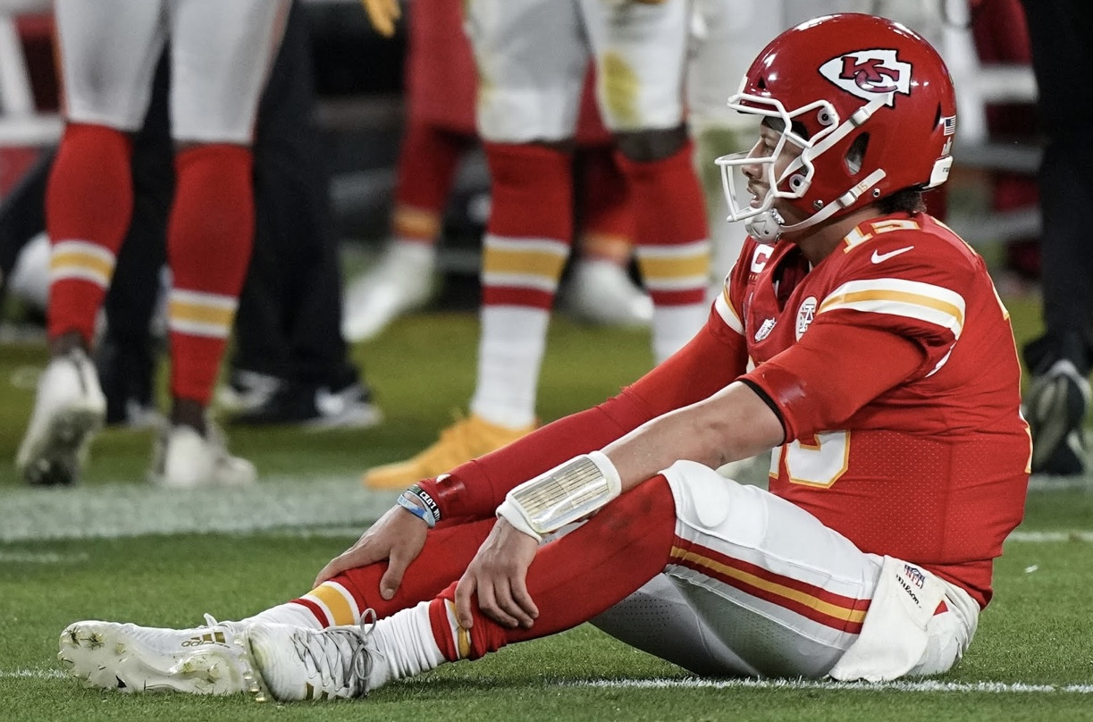 Patrick Mahomes' Ankle Injury Scare: Chiefs Star Shakes Off Pain, Leads Team to Overtime Victory