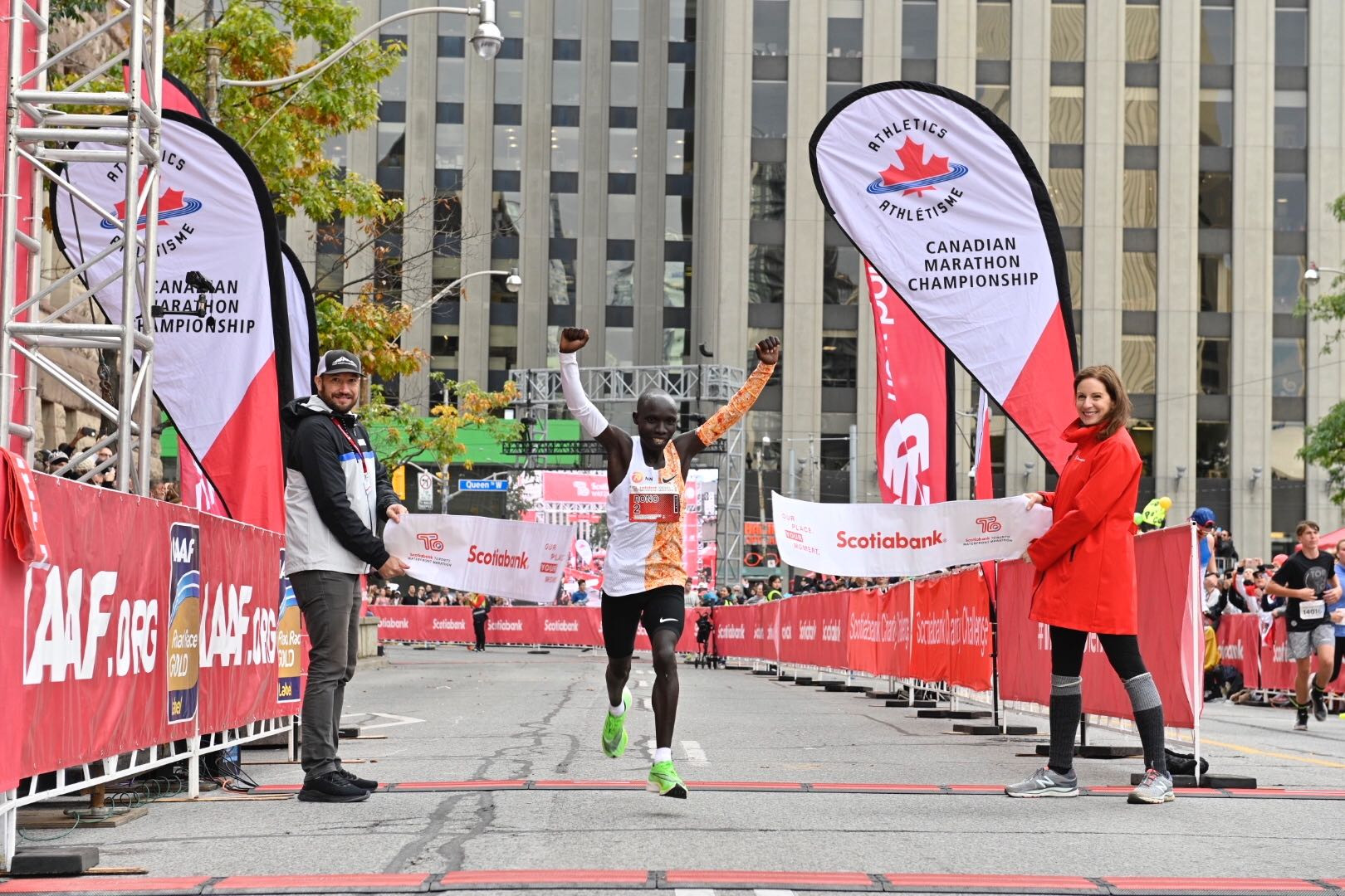 Toronto Waterfront Marathon 2024: Record-Breaking Turnout and Two Days of Races