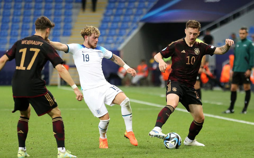 Young Lions roar to victory over Hungary in EURO U17 qualifier